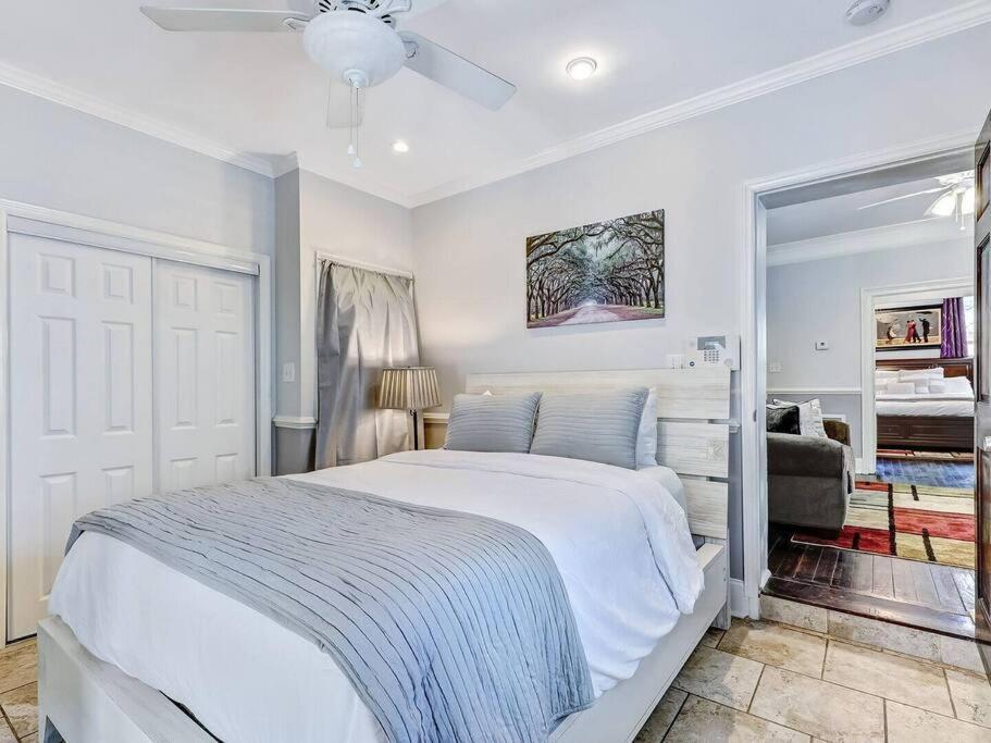 Historic Savannah Gold Private Condo With Pool - 2Bed, 1&Half Bath, Sleeps 6, 1St Floor, 15 Min Walk To Historic Savannah Center And All Attractions Bagian luar foto