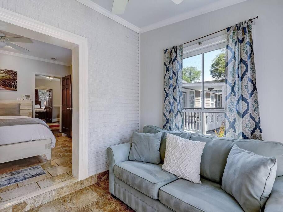 Historic Savannah Gold Private Condo With Pool - 2Bed, 1&Half Bath, Sleeps 6, 1St Floor, 15 Min Walk To Historic Savannah Center And All Attractions Bagian luar foto